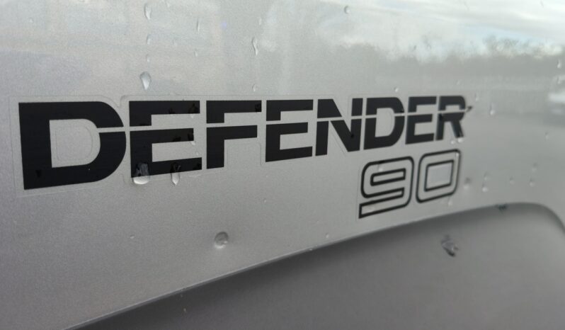 LAND ROVER DEFENDER 90 TD5 2.5 122 CV SE 6 POSTI