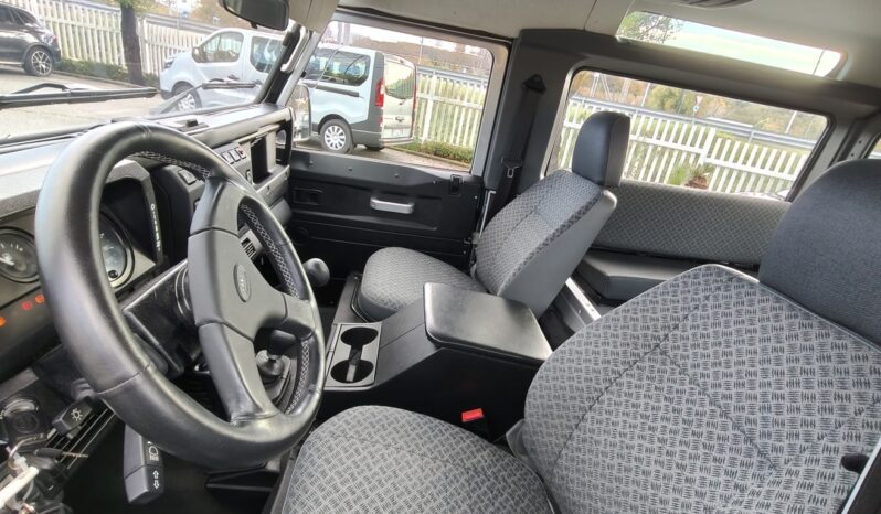 LAND ROVER DEFENDER 90 TD5 2.5 122 CV SE 6 POSTI