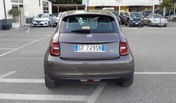 FIAT 500 E 3+1 42 KWH ICON