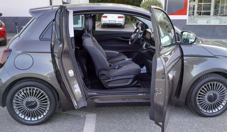 FIAT 500 E 3+1 42 KWH ICON