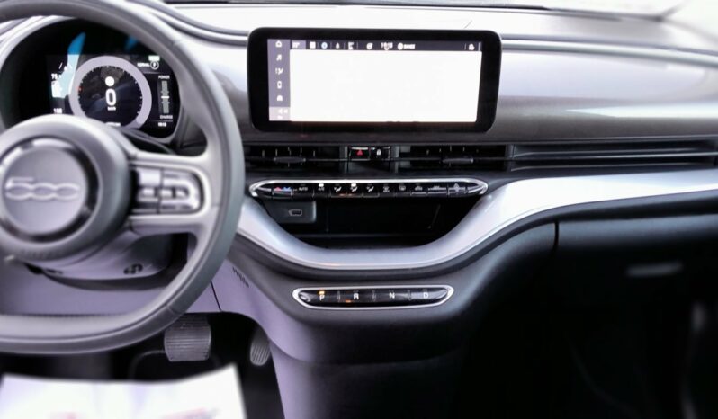 FIAT 500 E 3+1 42 KWH ICON