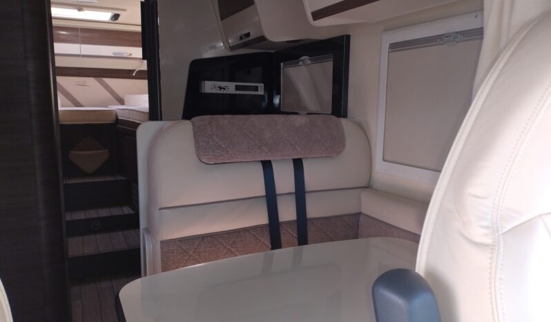 MC LOUIS YEARLING 83 RENAULT 2300 DCI 163 CV