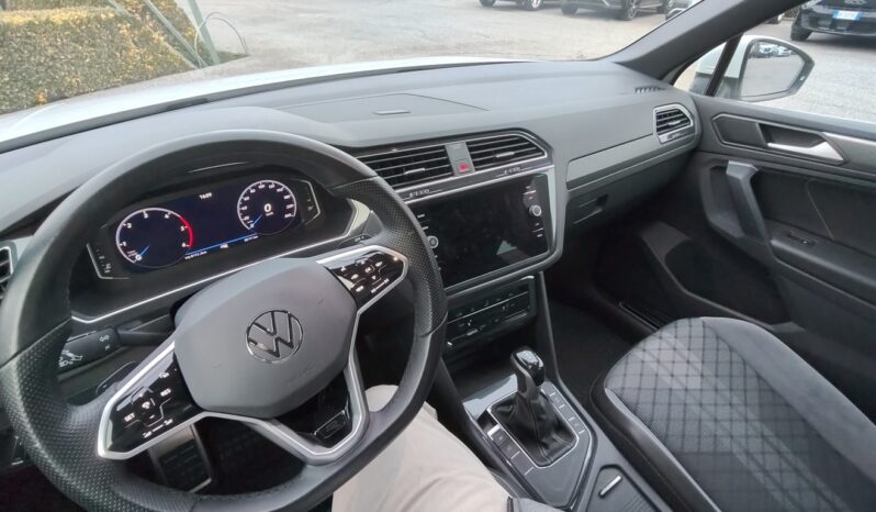 VOLKSWAGEN TIGUAN 2.0 TDI 150CV SCR DSG R-LINE