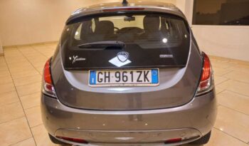 LANCIA YPSILON 1.0 70 CV HYBRID/GPL GOLD